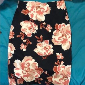 Floral pencil skirt